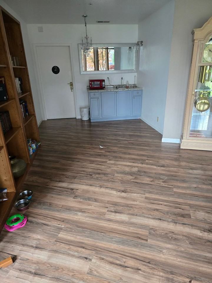 181 Nw Bunnell Ave - Photo 3 of 8