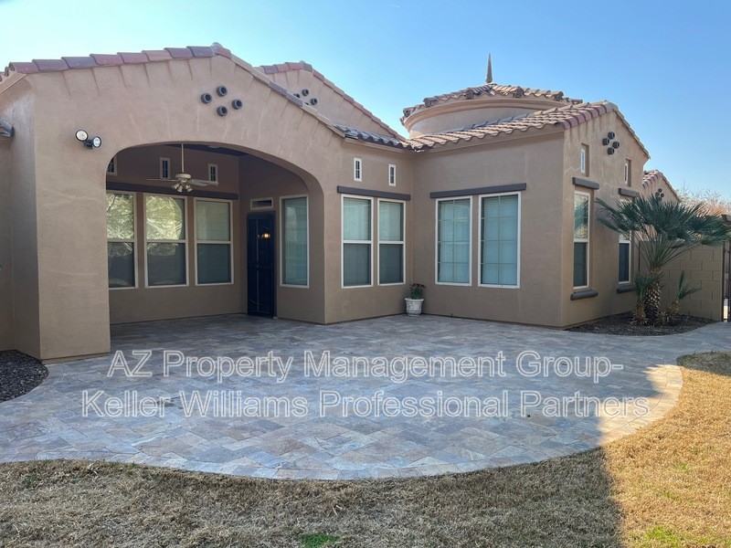 12549 N 152nd Dr - Photo 6 of 27