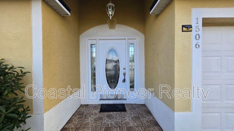 1506 Silktree Ct - Photo 3 of 33