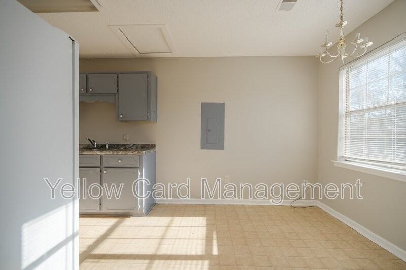 82 Crosby Dr - Photo 5 of 28