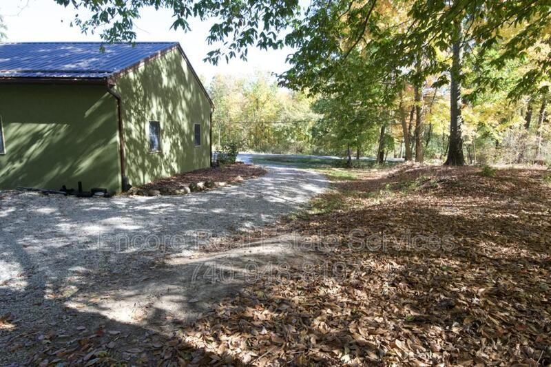 9526 Watkins Rd Sw - Photo 3 of 16