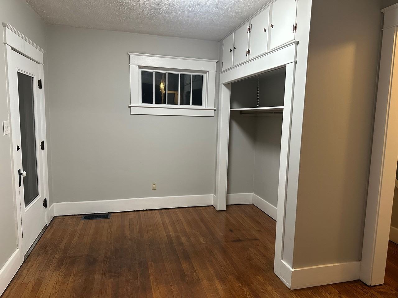 404 S Union St #MAIN - Photo 4 of 24