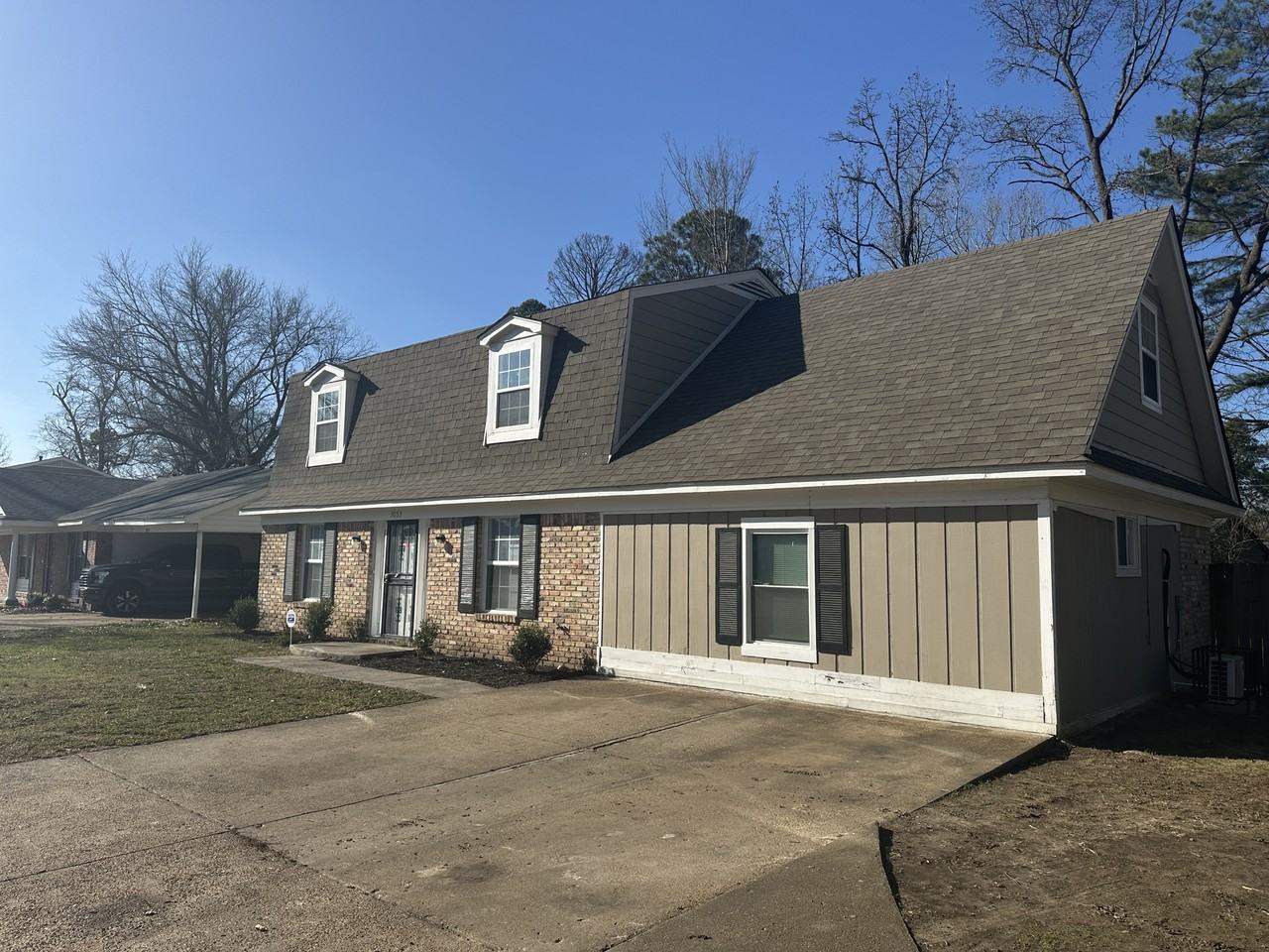 3053 S Mendenhall Rd - Photo 2 of 25