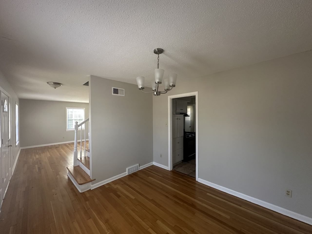 3053 S Mendenhall Rd - Photo 3 of 25