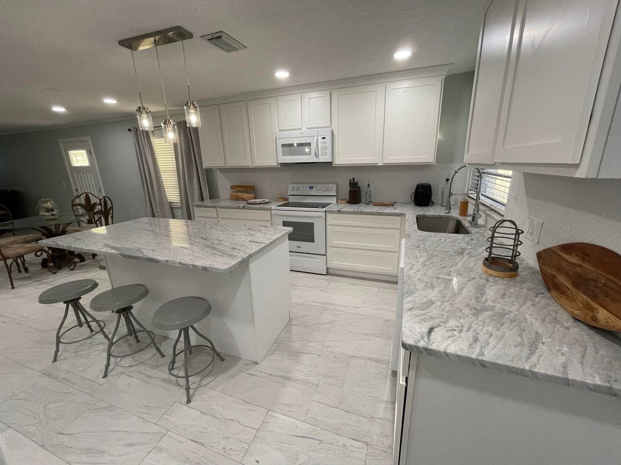 11445 West Riverhaven Drive - Photo 2 of 23