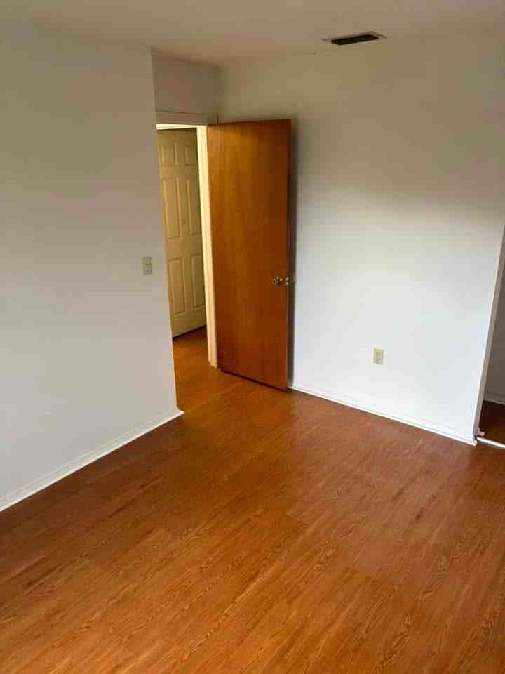 321 E Primrose Ln #NA - Photo 6 of 16