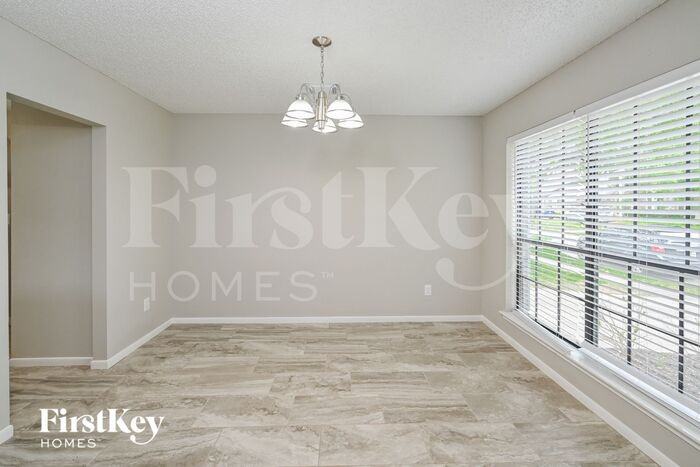 2017 Spinnaker Dr - Photo 3 of 15