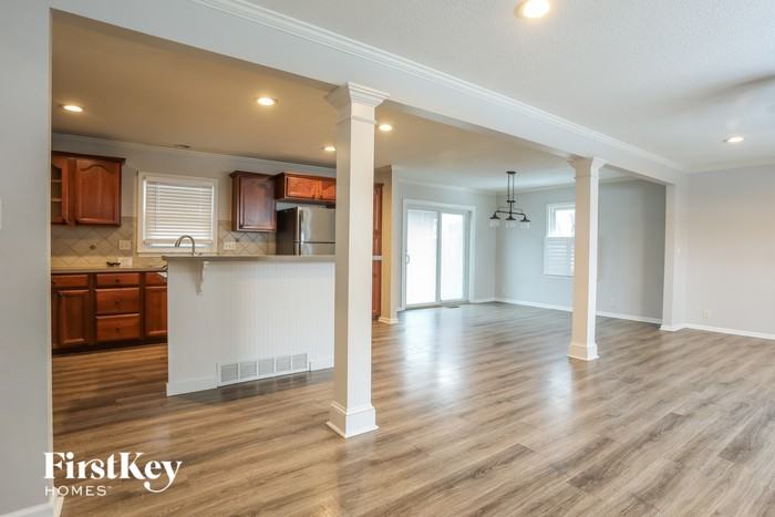 1225 Ne 80th Ter - Photo 2 of 15