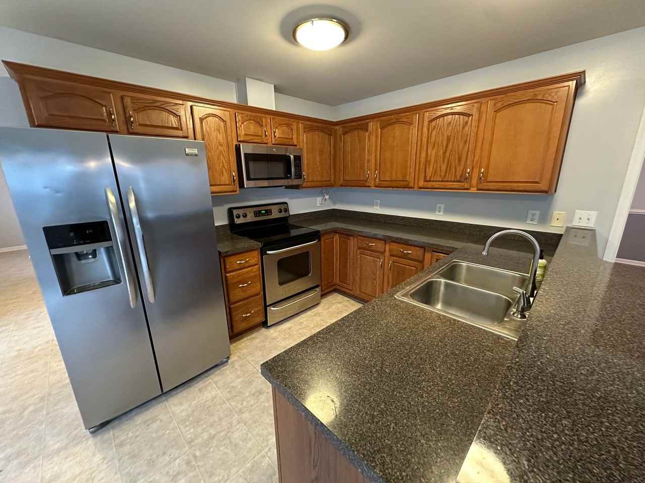 303 Princess Anne Cir - Photo 4 of 24