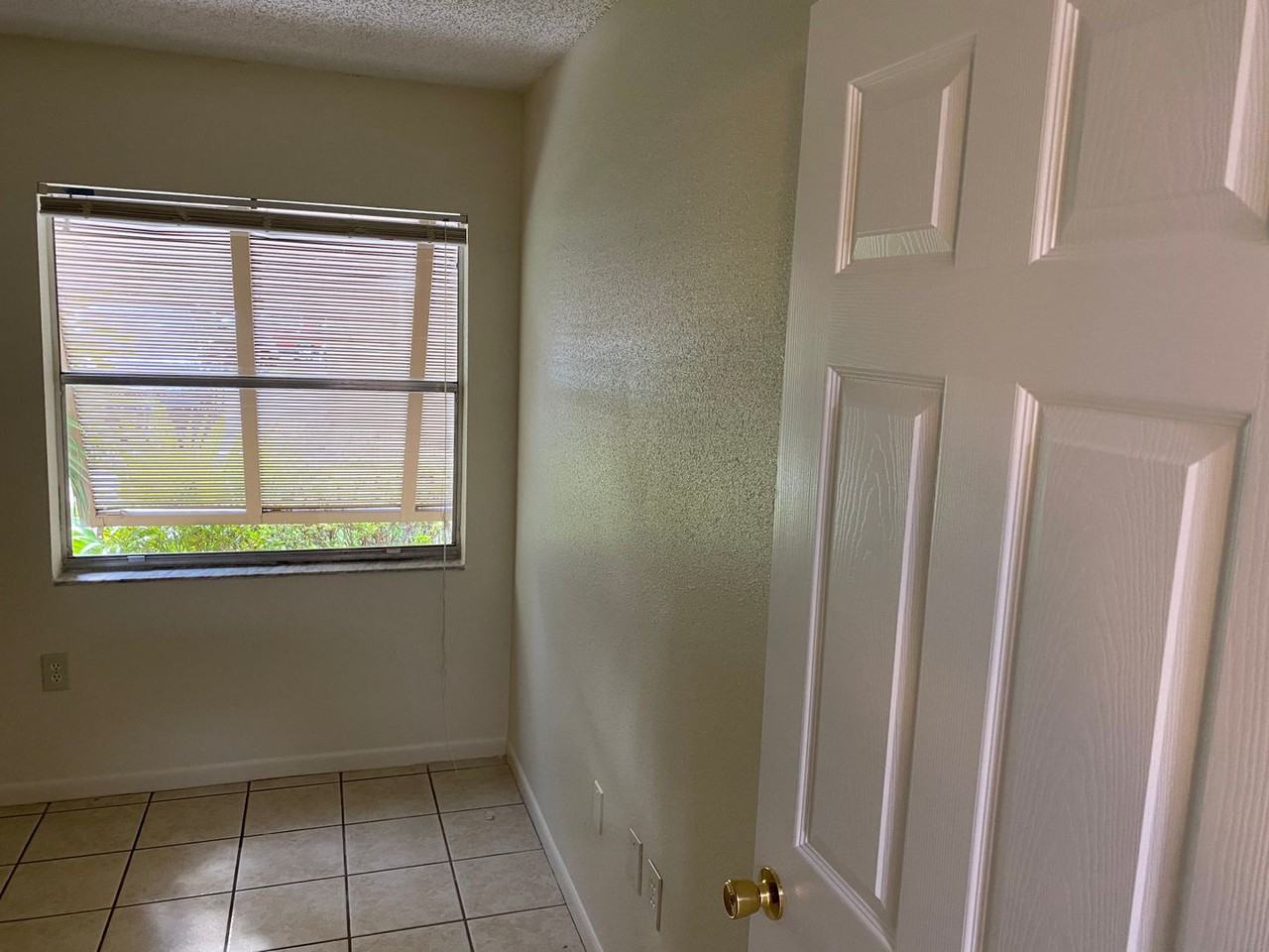 130 Jasmine Woods Ct #12A - Photo 7 of 20