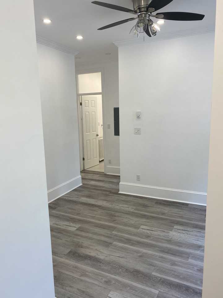 471 Somerset Street West #2 - Photo 6 of 9