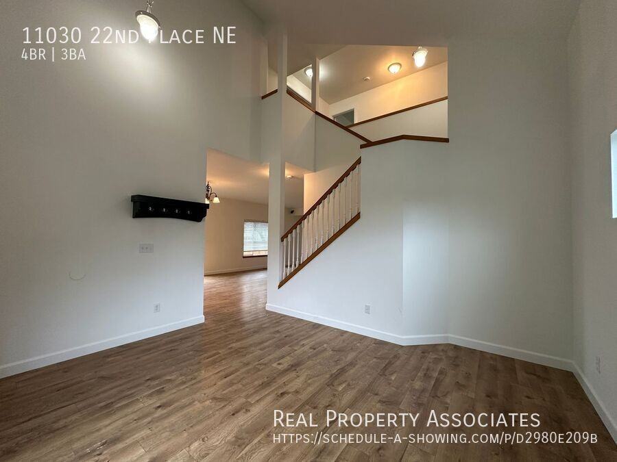 11030 22nd Pl Ne - Photo 2 of 14