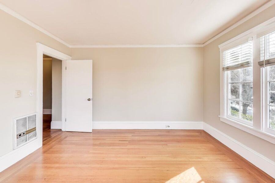 470 Mandana Blvd #01 - Photo 2 of 20