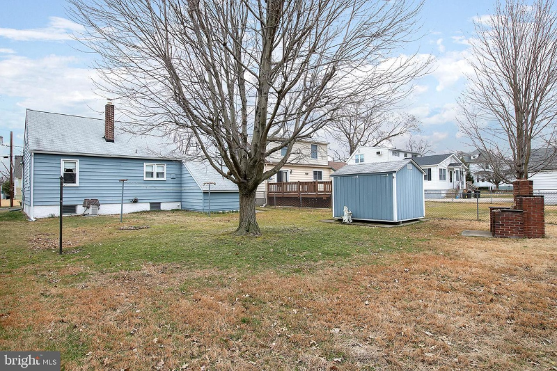 130 7th Ave - Photo 2 of 6