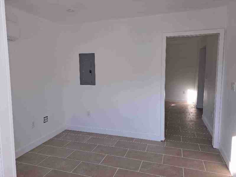 21900 Cutler Ct - Photo 2 of 13