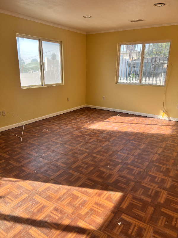 1231 Weaver St - Photo 3 of 4