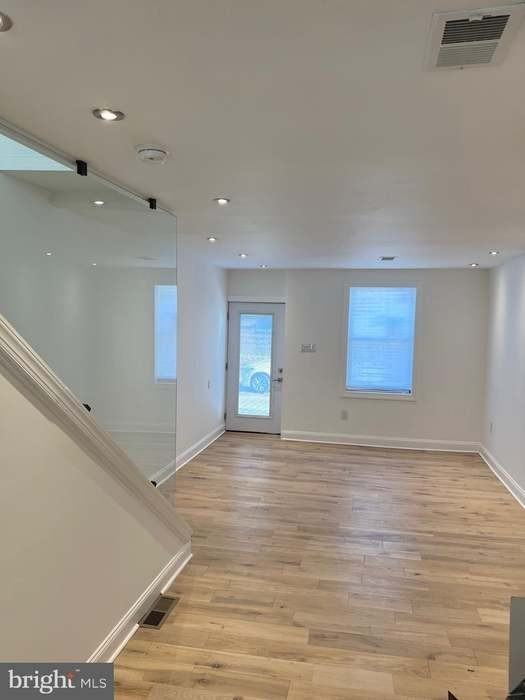 406 N Sloan St #406SLOAN - Photo 2 of 16