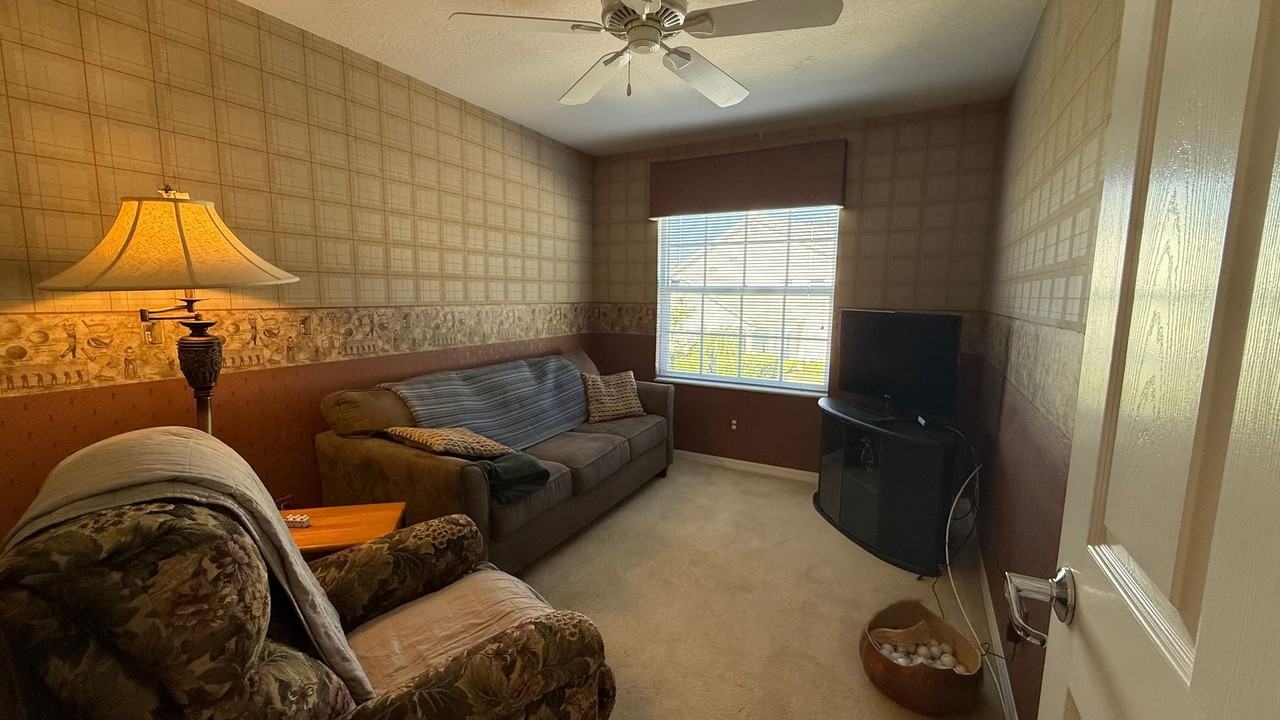 6632 Pineview Ter - Photo 7 of 27