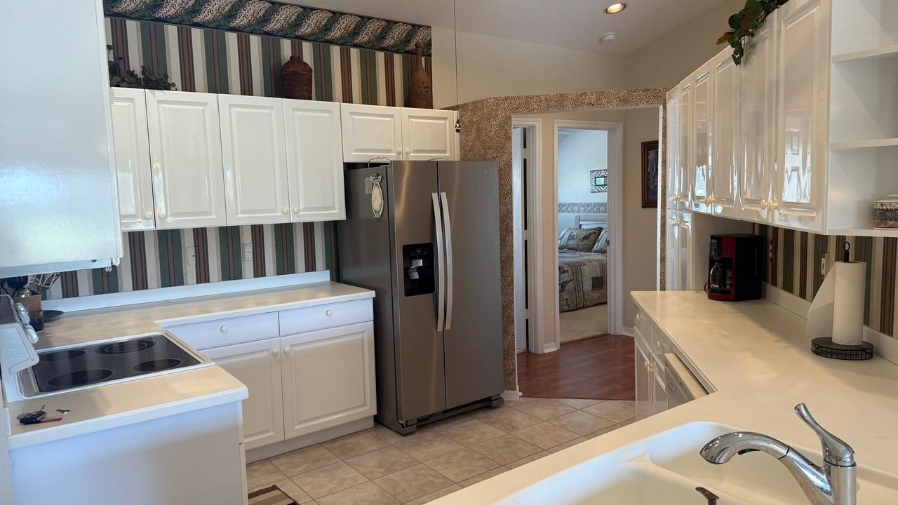 6632 Pineview Ter - Photo 4 of 27