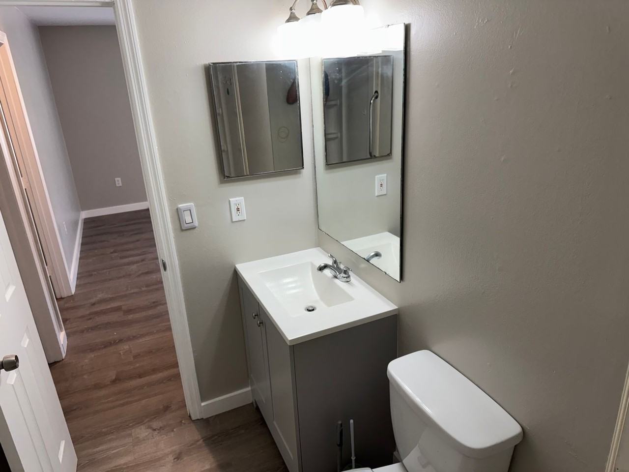 927 33rd Ave W - Photo 6 of 21