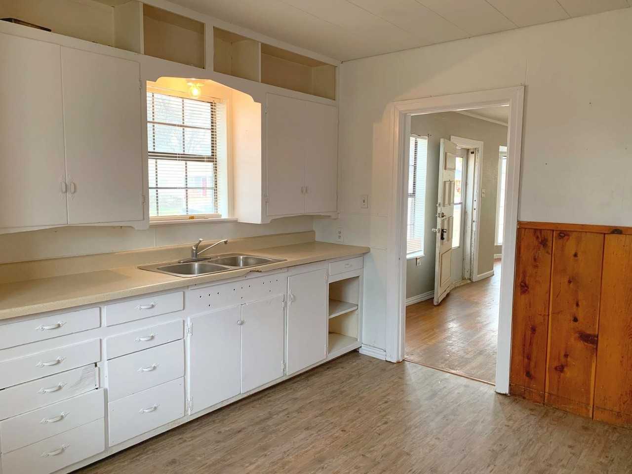 2123 30th Street - Photo 6 of 14