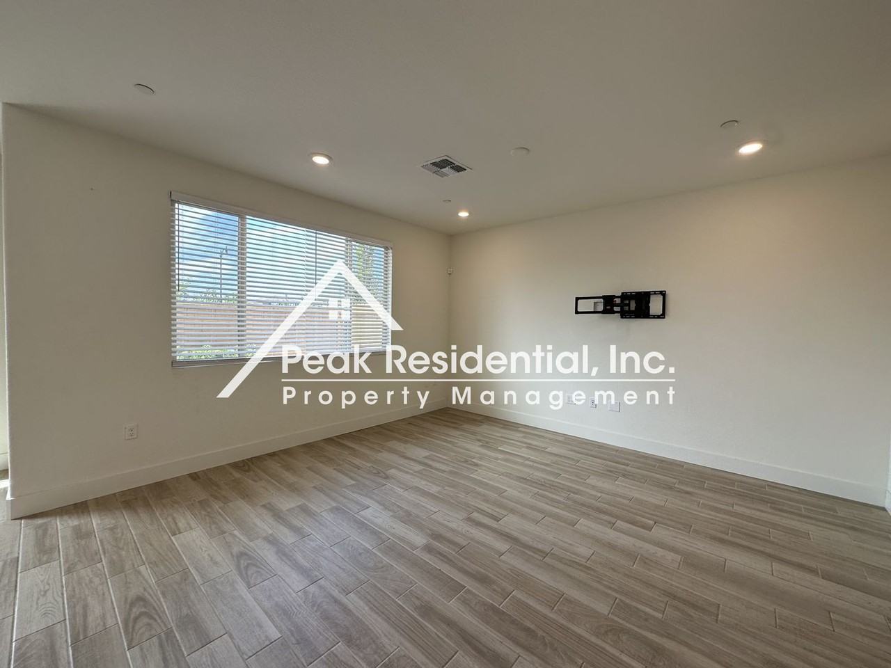 8926 Upbeat Way - Photo 6 of 26