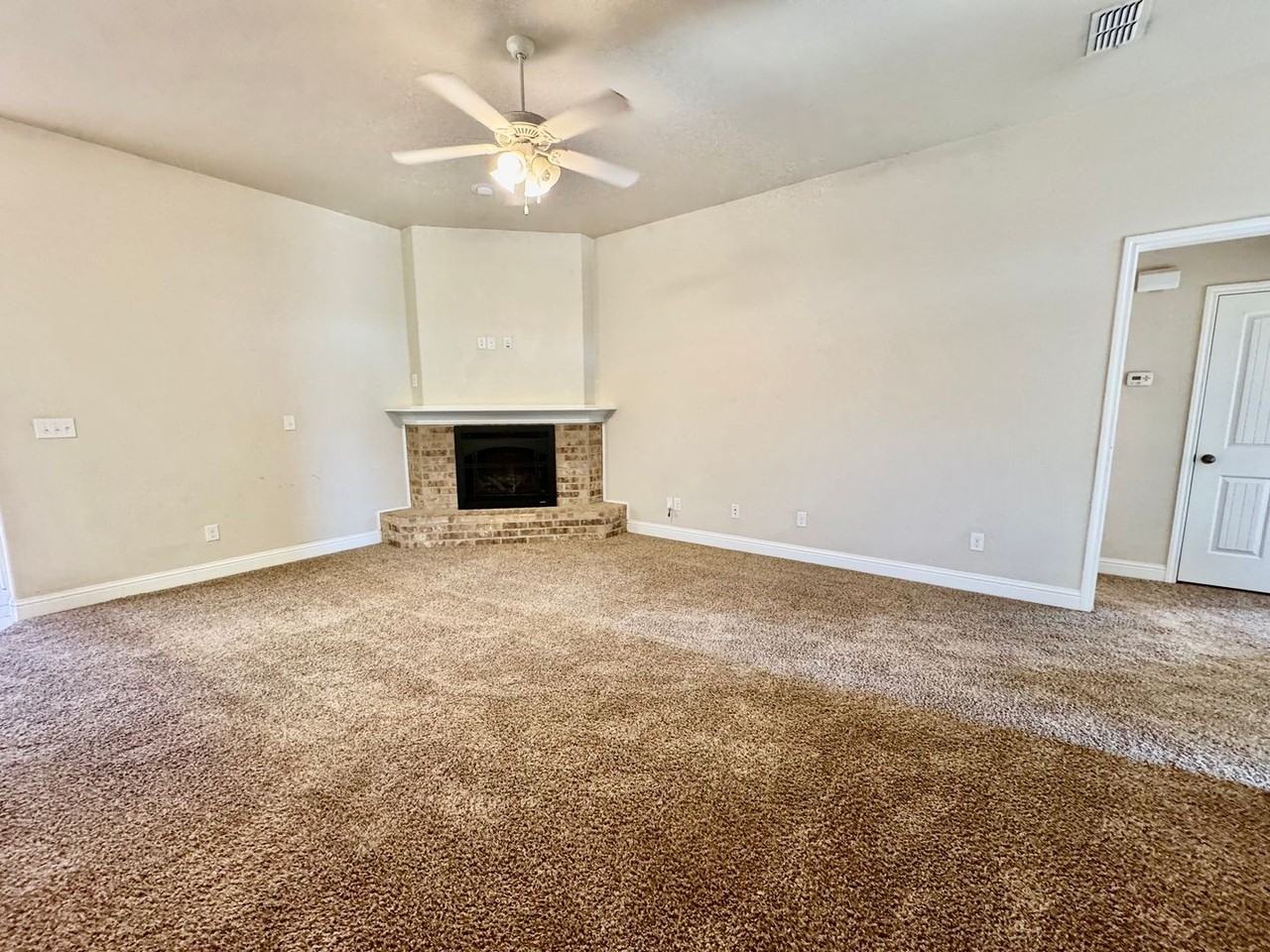 5504 110th St - Photo 4 of 15