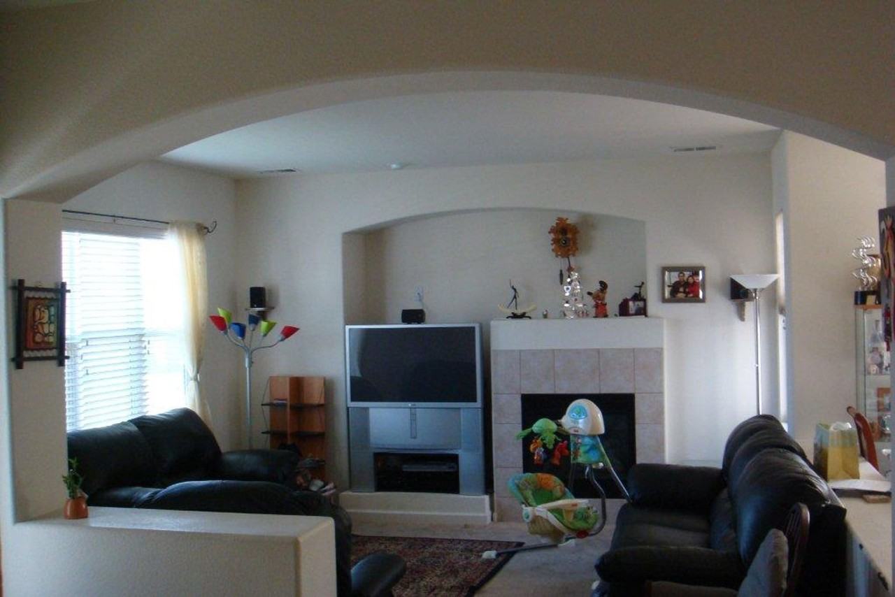 1753 Burwood Cir - Photo 2 of 5
