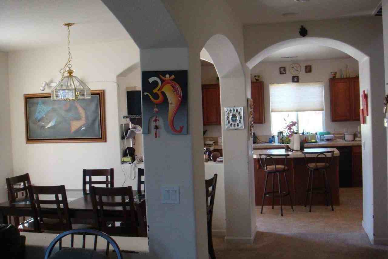 1753 Burwood Cir - Photo 3 of 5