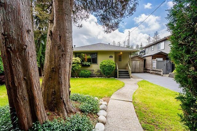 625 22nd Street East - Photo 2 of 27