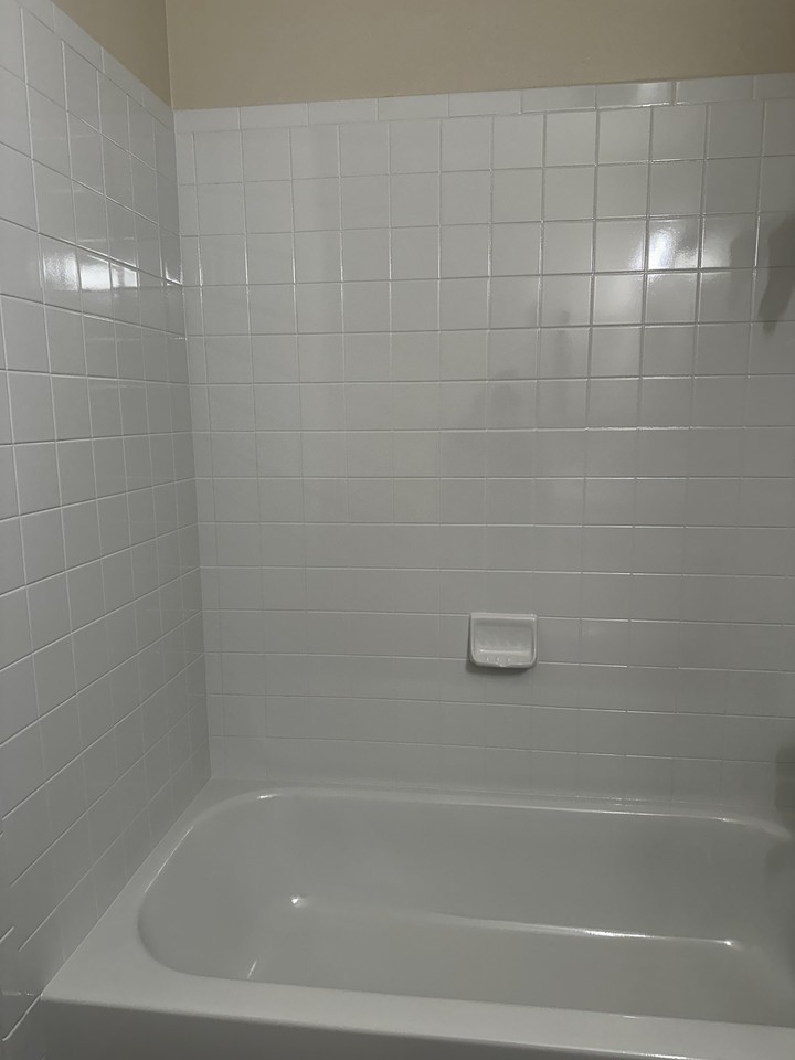 1380 Tree Garden Pl #NA - Photo 3 of 16