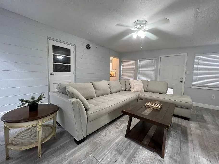 709 W Bayshore Dr #NA - Photo 7 of 11