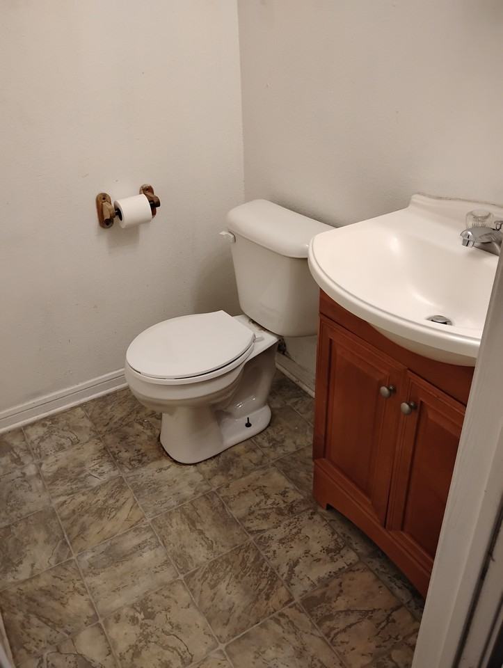 1006 S 21st St #NA - Photo 5 of 11