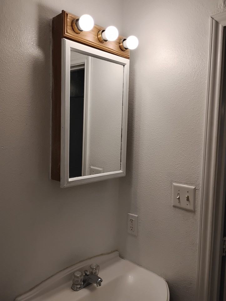 1006 S 21st St #NA - Photo 6 of 11