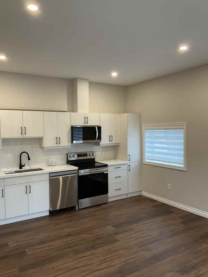 936 Hazel Street - Photo 3 of 19