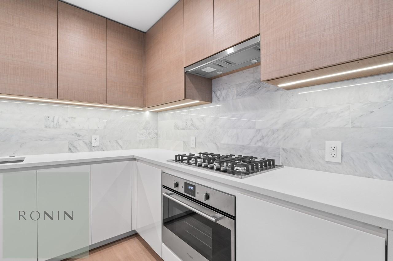 2108 Gilmore Avenue #3008 - Photo 5 of 62