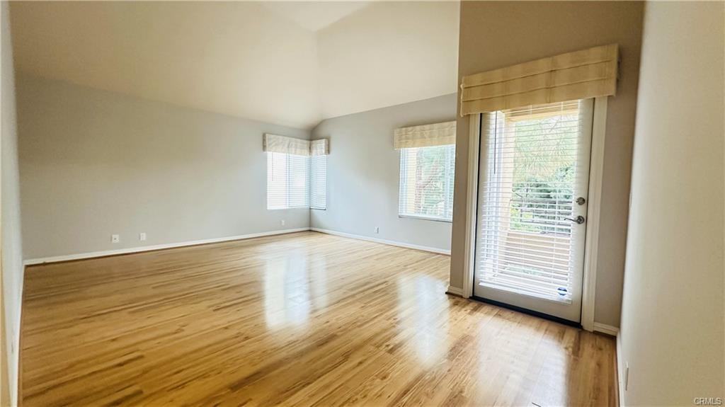 4 Menlo Aisle #157 - Photo 3 of 8