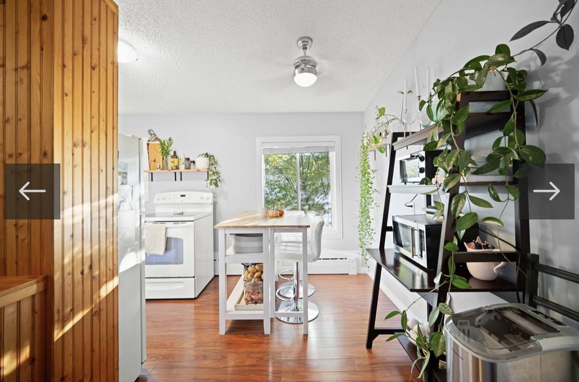 947 Winakwa Road - Photo 3 of 13