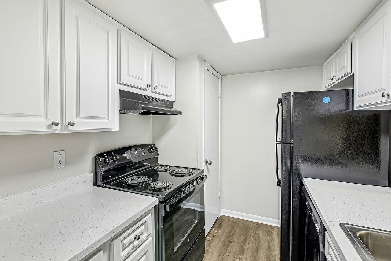 Willow Lake Crossing - Photo 7 of 24