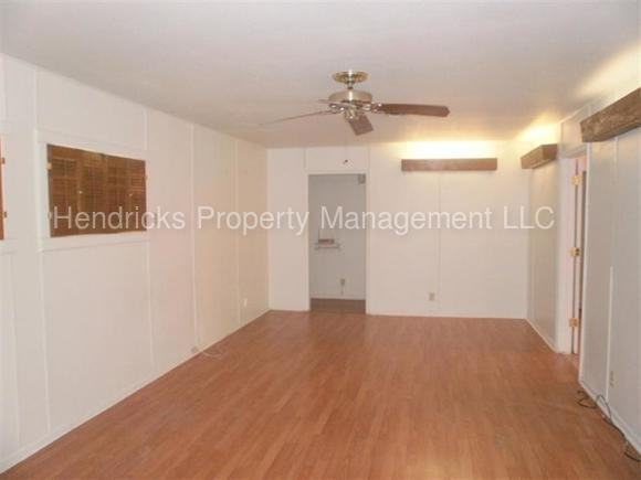 902 Olney Dr - Photo 2 of 22