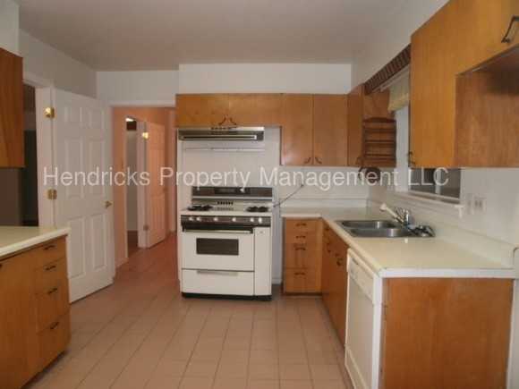 902 Olney Dr - Photo 3 of 22