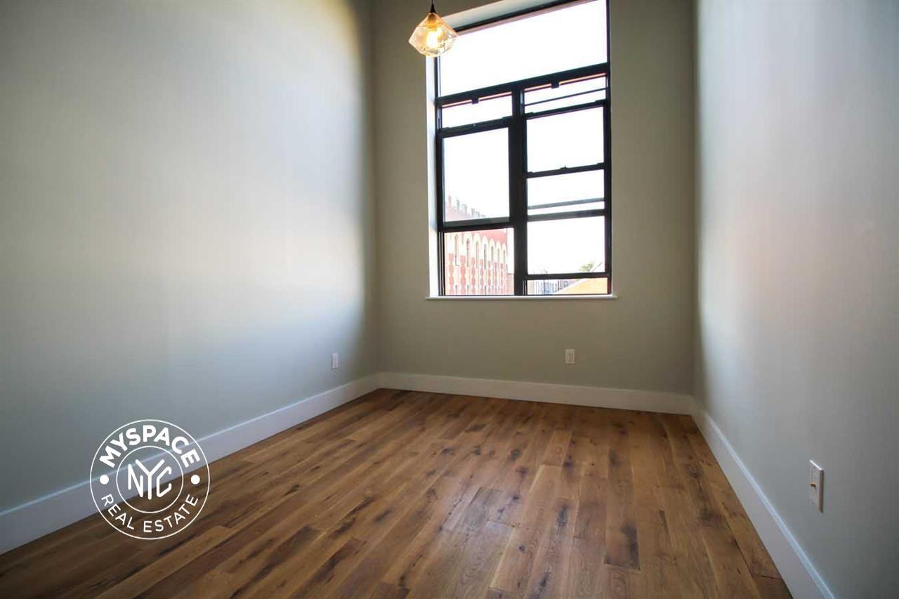 186 Wilson Ave #3L - Photo 7 of 11