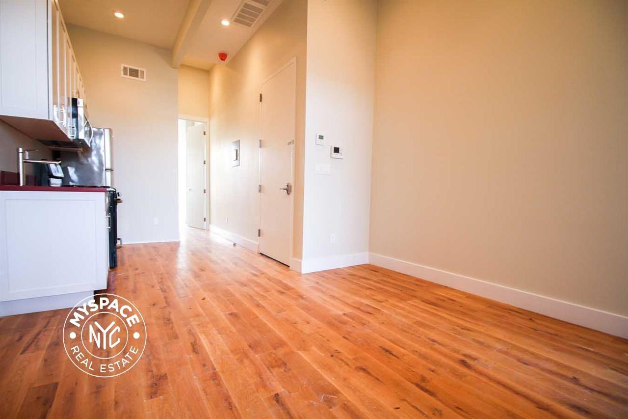 186 Wilson Ave #3L - Photo 2 of 11