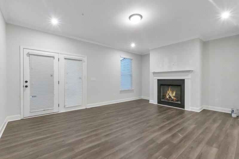 1340 James Jackson Pkwy Nw - Photo 3 of 17