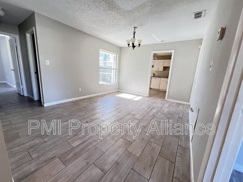 5270 Warrior Ln - Photo 3 of 20