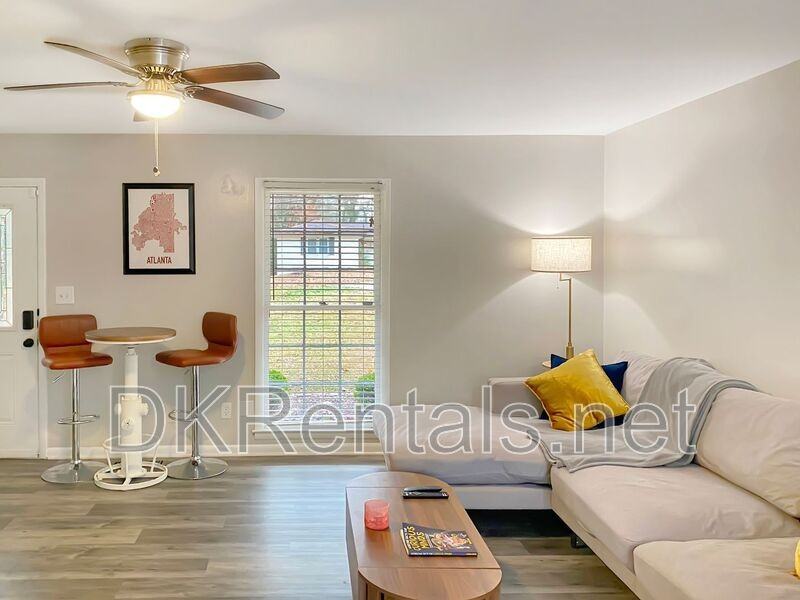 5282 Maple Valley Road Southwest - Photo 3 of 27