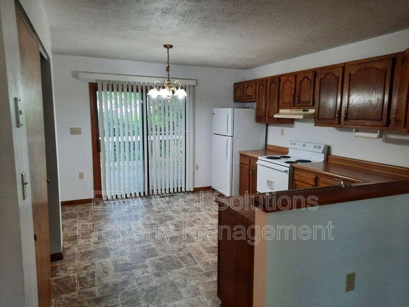 434 S West St - Photo 3 of 9