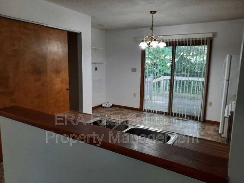 434 S West St - Photo 5 of 9