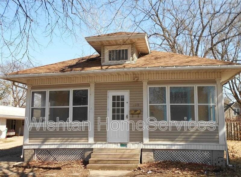209 N Ward St - Photo 2 of 2