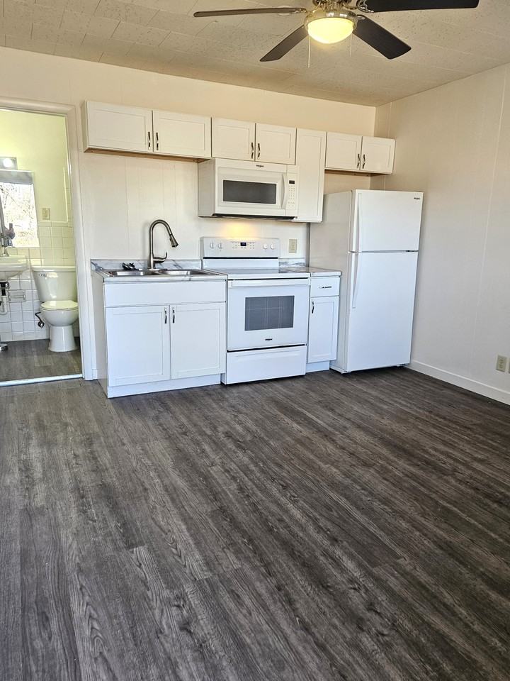 Lake Ripley Apartments - Photo 3 of 18